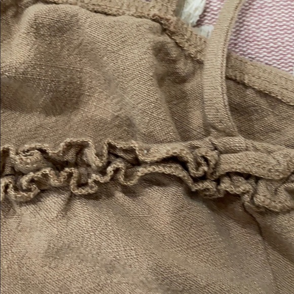 Brown crop tank - Picture 3 of 3